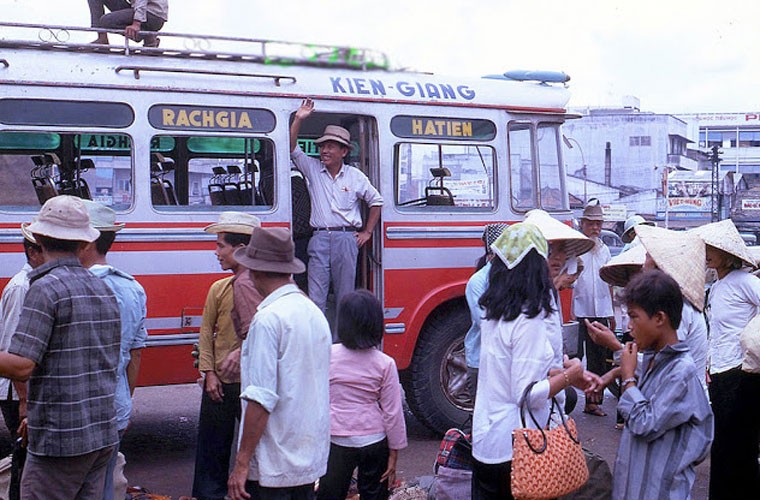 Doc dao giao thong o Viet Nam hoi nhung nam 1960-Hinh-10